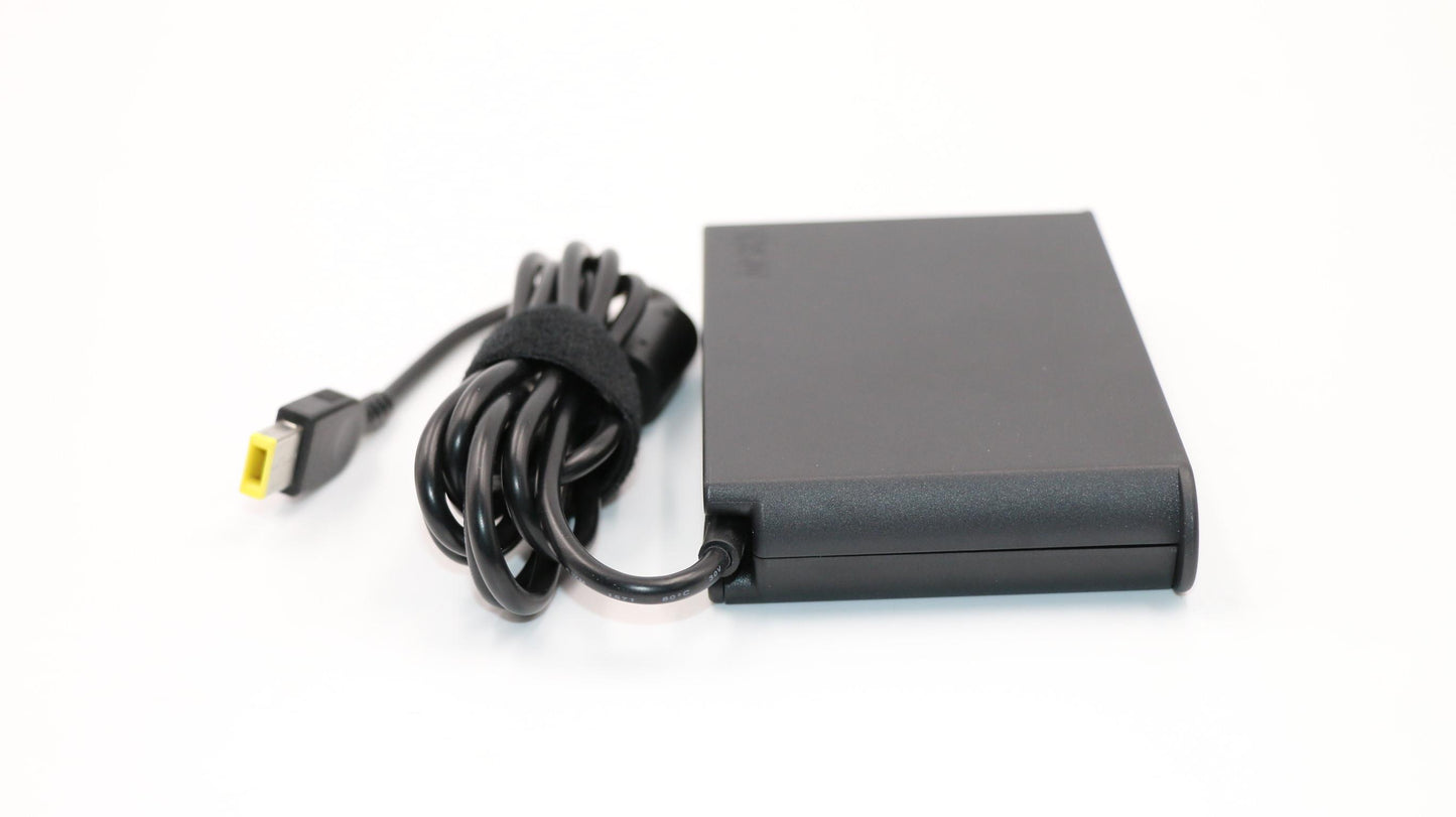 Lenovo AC Adapter Rectangle 135W, 2P, Black - 00HM687
