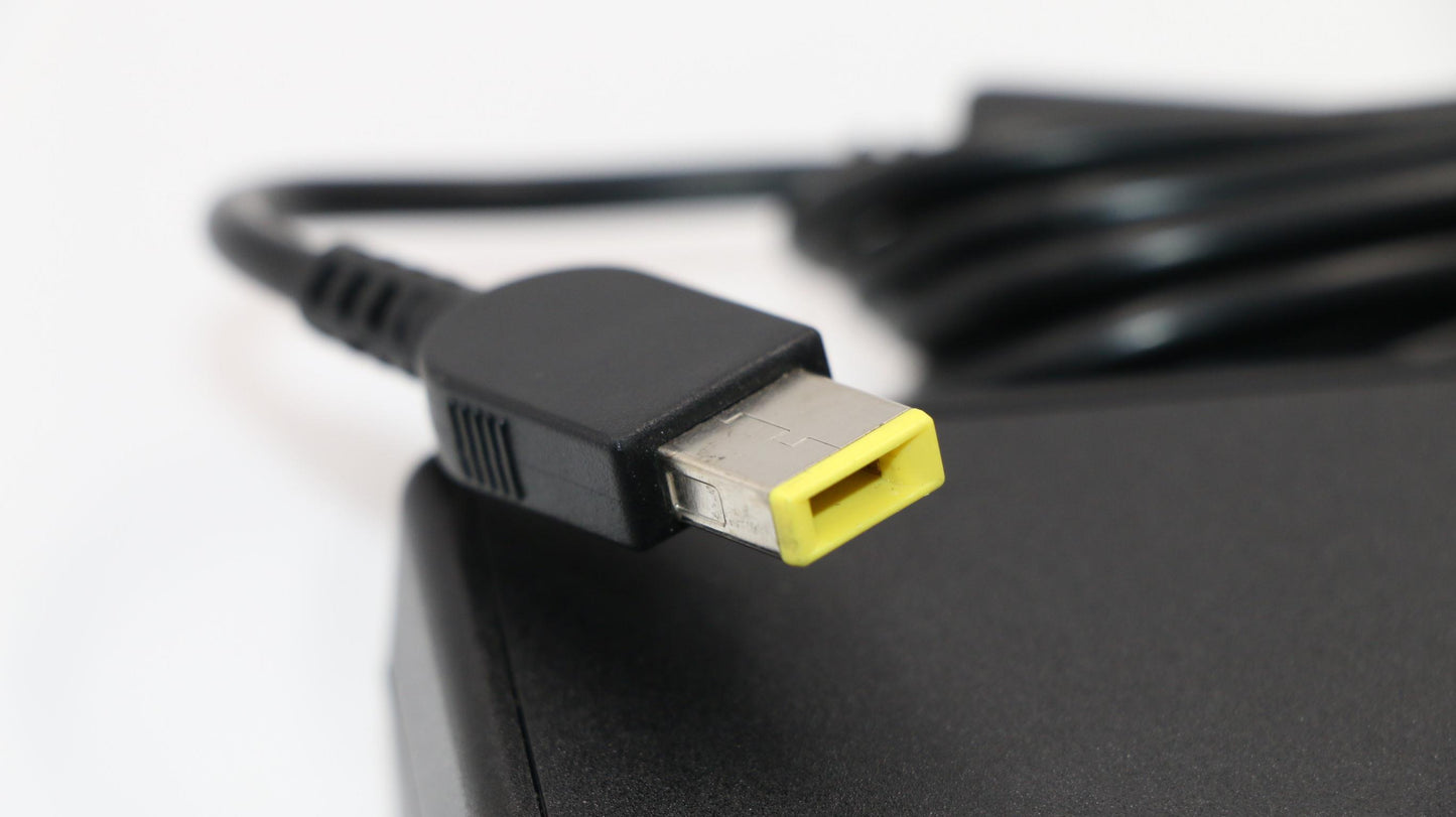 Lenovo Acadapter Acadapter135W100240V - 00PC762