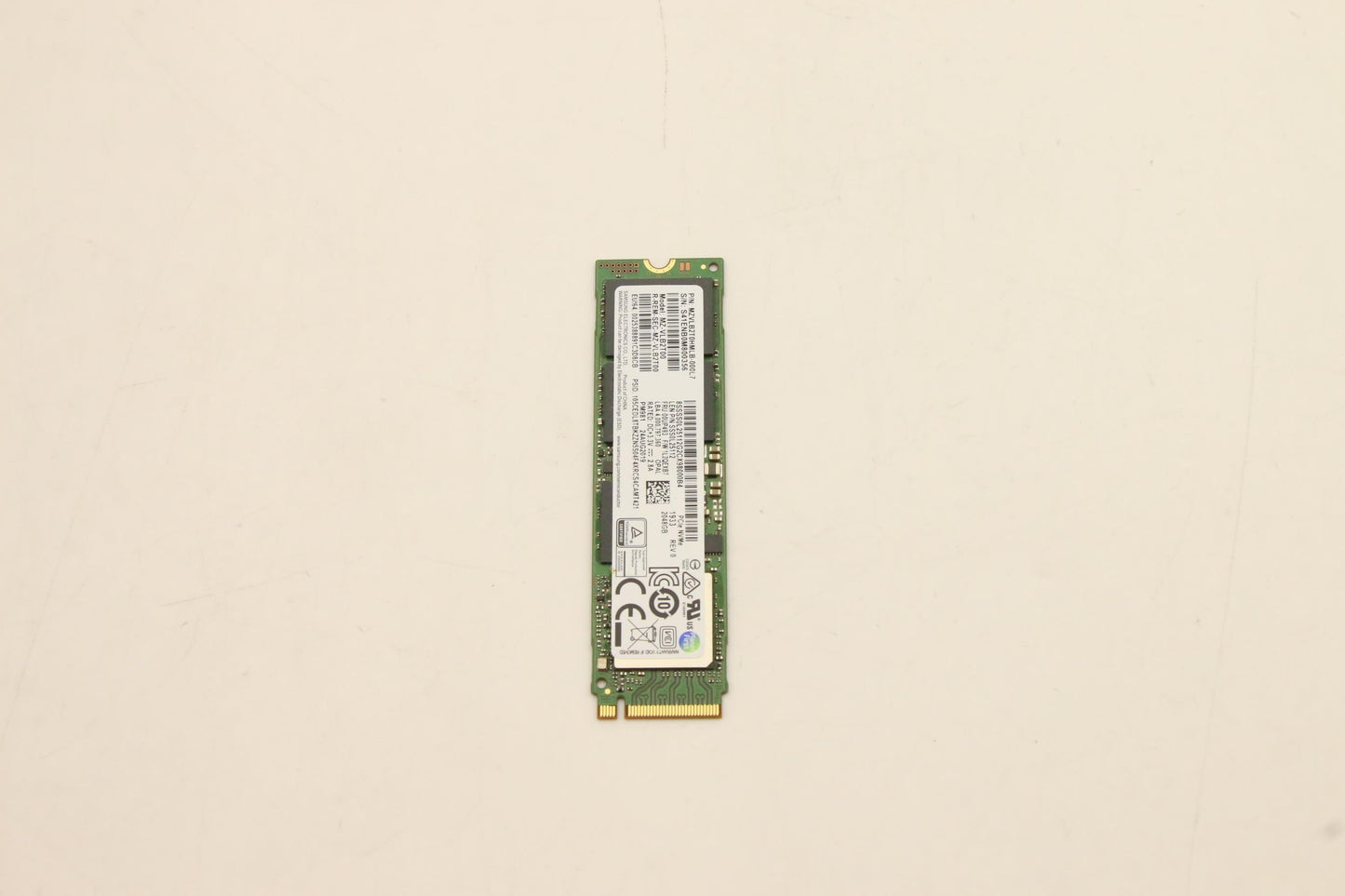 Lenovo 2TB SSD, M.2, PCIe Interface - 00UP493