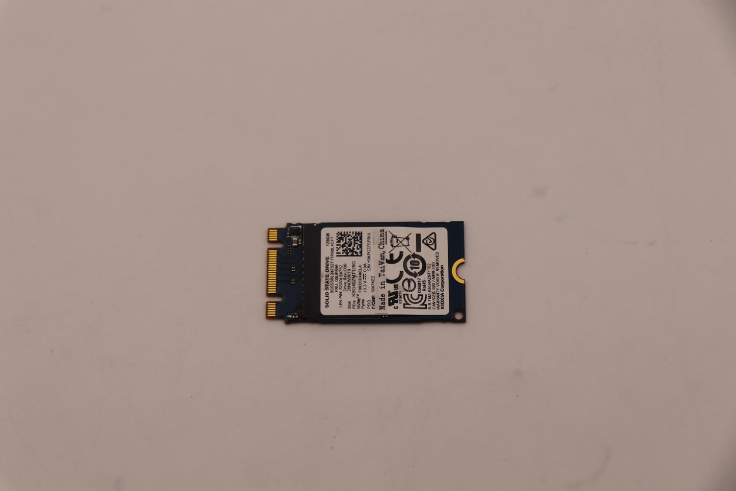 Lenovo 128GB SSD, M.2, 2242, PCIe 3x2, Toshiba - 00UP696