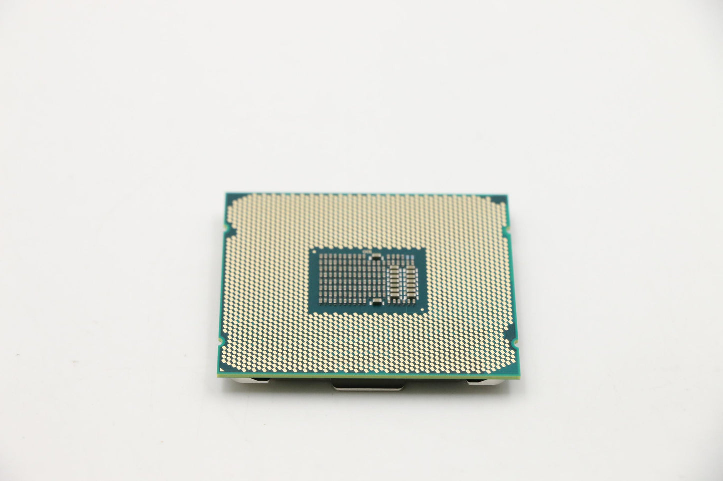 Lenovo Xeon W2145 38G 8C 140W - 01AG202