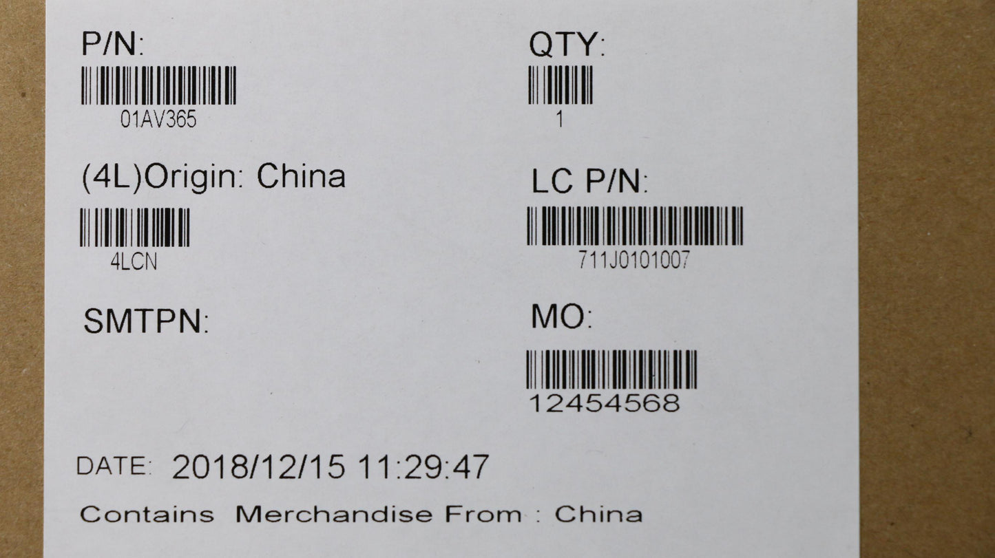 Lenovo Motherboard with E3-1505 Processor, M.2 Slot, 4GB, TPM - 01AV365