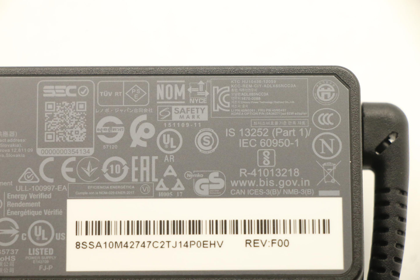 Lenovo 65W Round Power Adapter, Compact Design - 01FR051