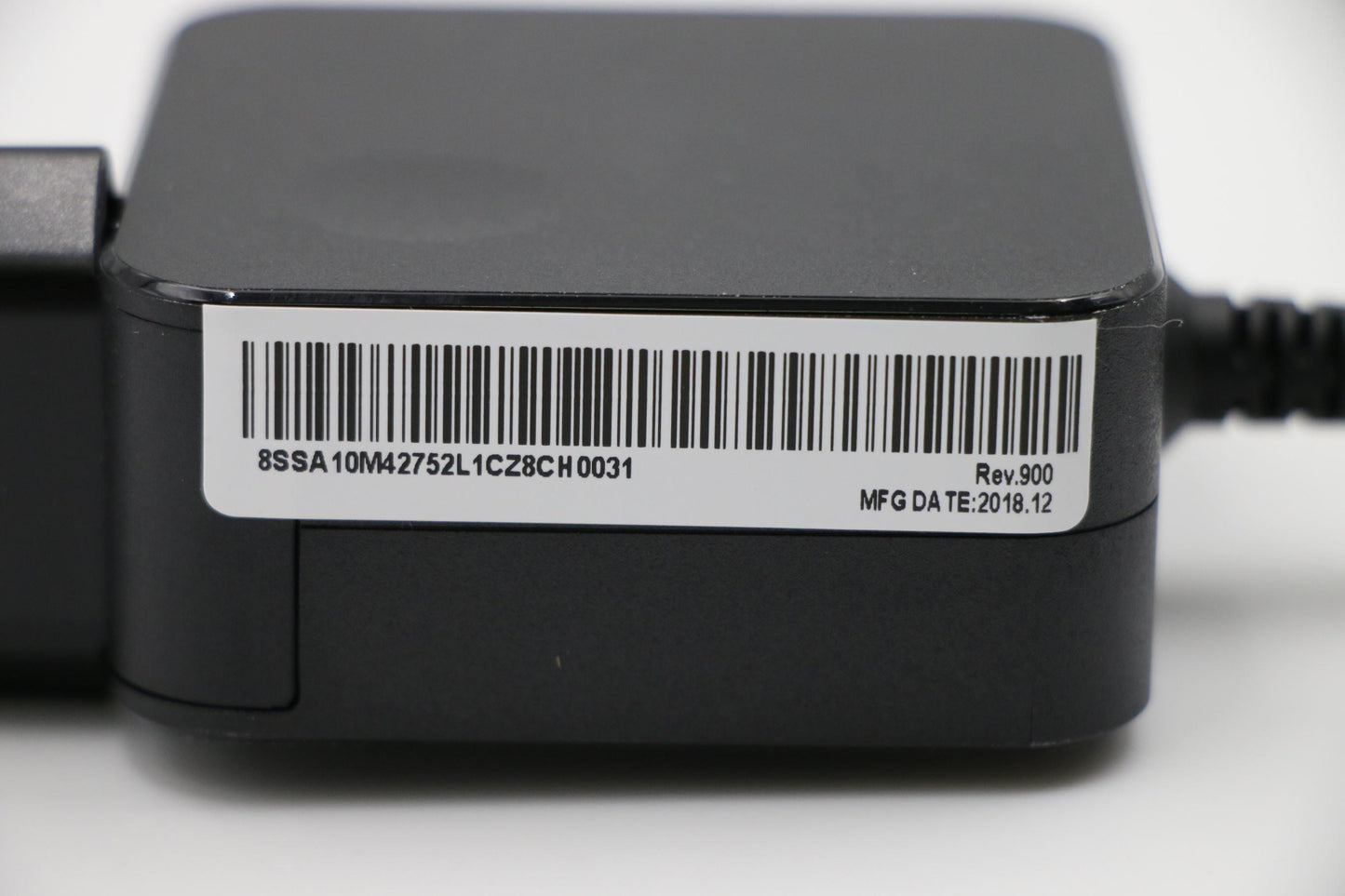 Lenovo 45W Compact Charger, Circular Design - 01FR021