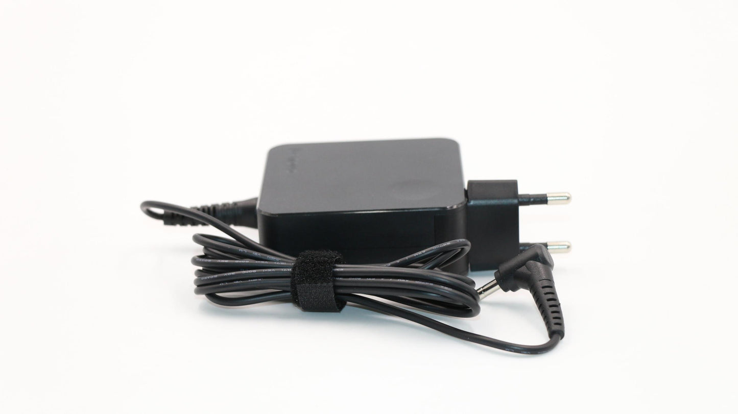 Lenovo - AC_ADAPTER, Round, 65W, 2P, COO, Black - 01FR157