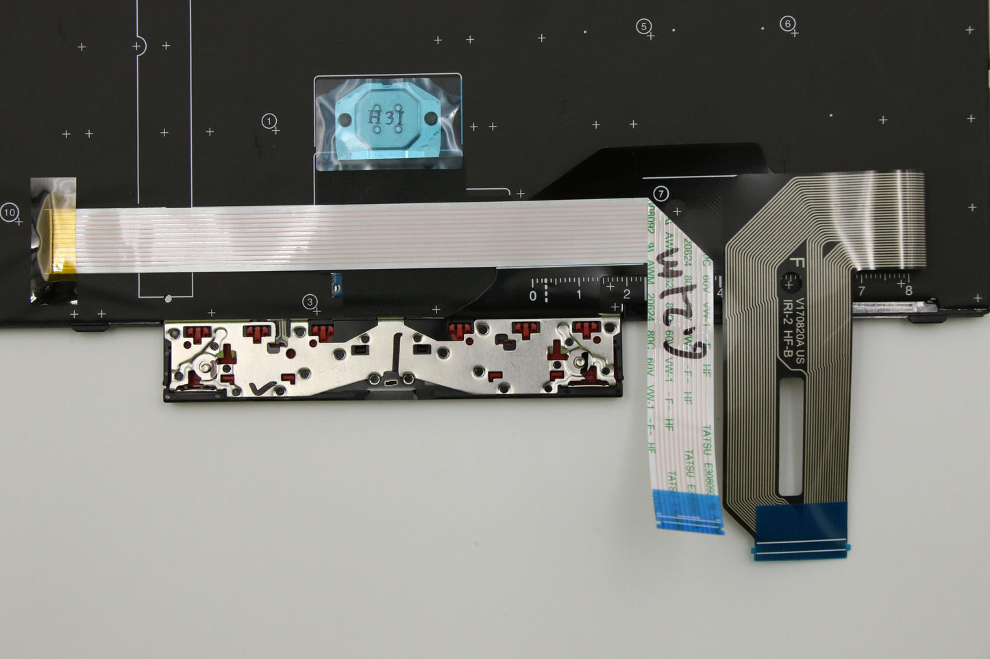 Lenovo Internal Keyboard, USA English, Black, Non-Backlit - 01YP480