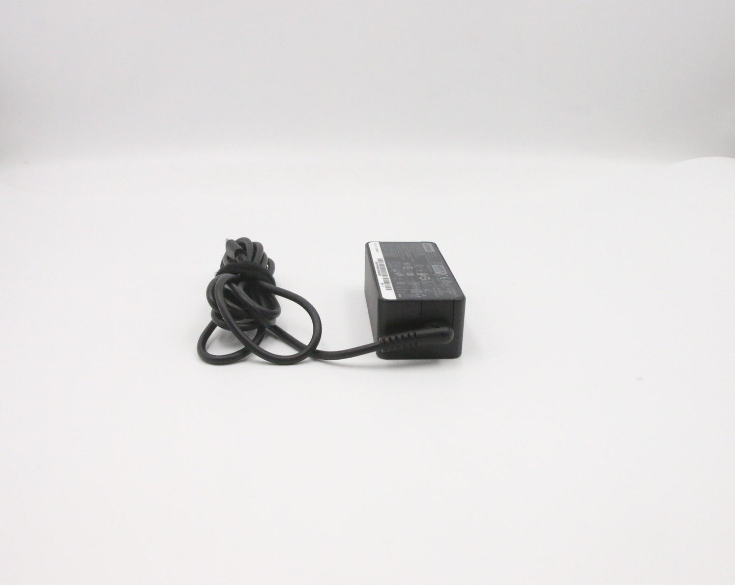 Lenovo 45W Type-C AC Adapter, 3-Prong, Black - 02DL118