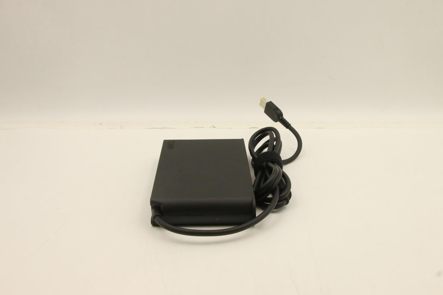 Lenovo 230W 3-prong AC Adapter - 02DL143