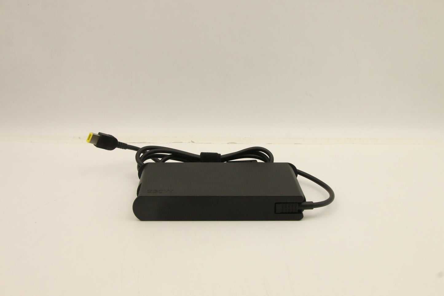 Lenovo 230W 3-prong AC Adapter - 02DL143