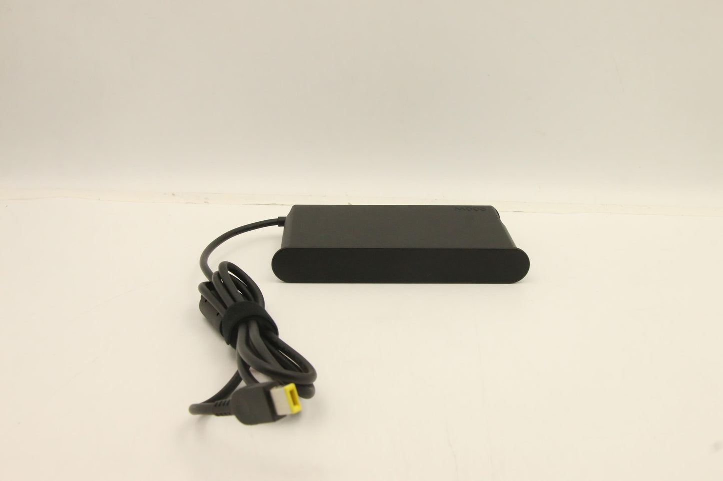 Lenovo 230W 3-prong AC Adapter - 02DL143