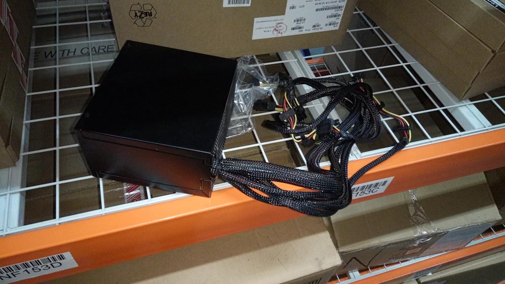 Lenovo 450W Internal Power Supply Unit, 100-240V AC Input - 54Y8930