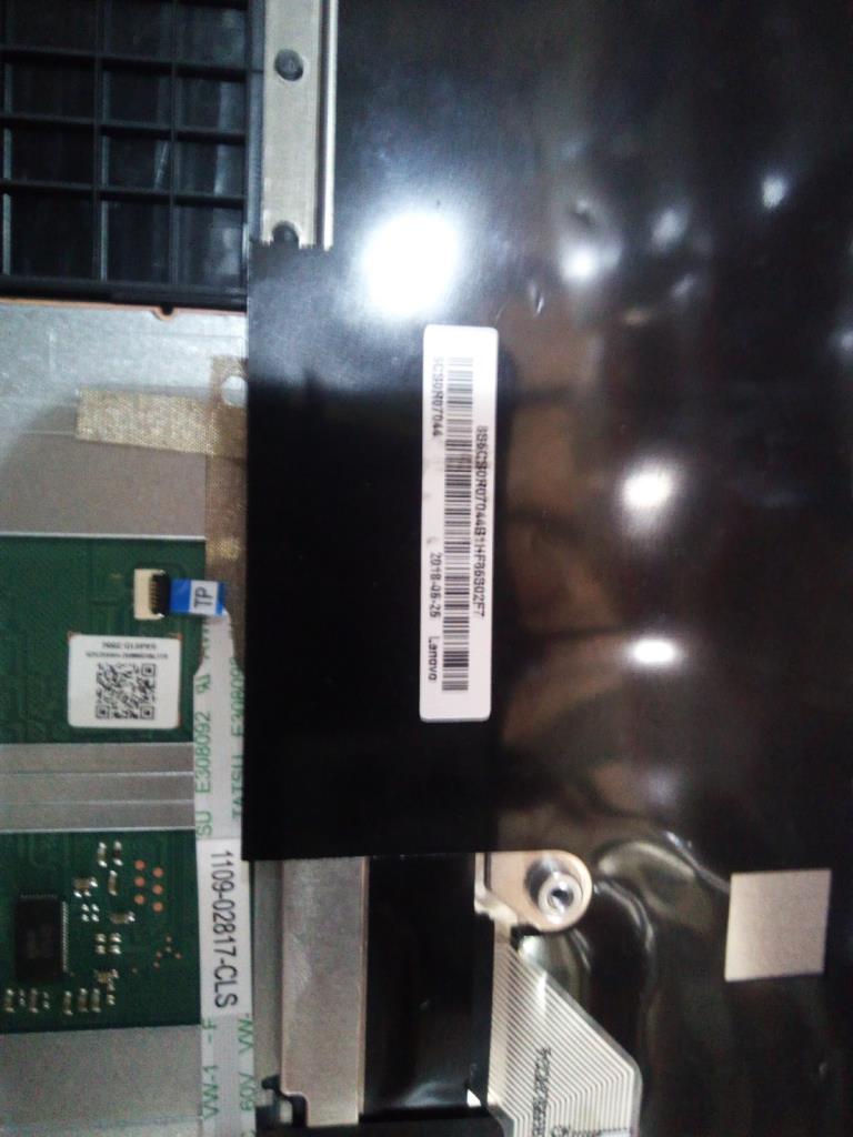 Lenovo Upper Case B 81Er Wkb Sw - 5CB0R07044