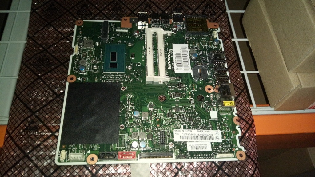 Lenovo Win 8 Mb - 5B20J39806