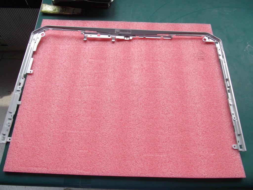 Lenovo Mainframe Middle Case B320 Non - 31050385