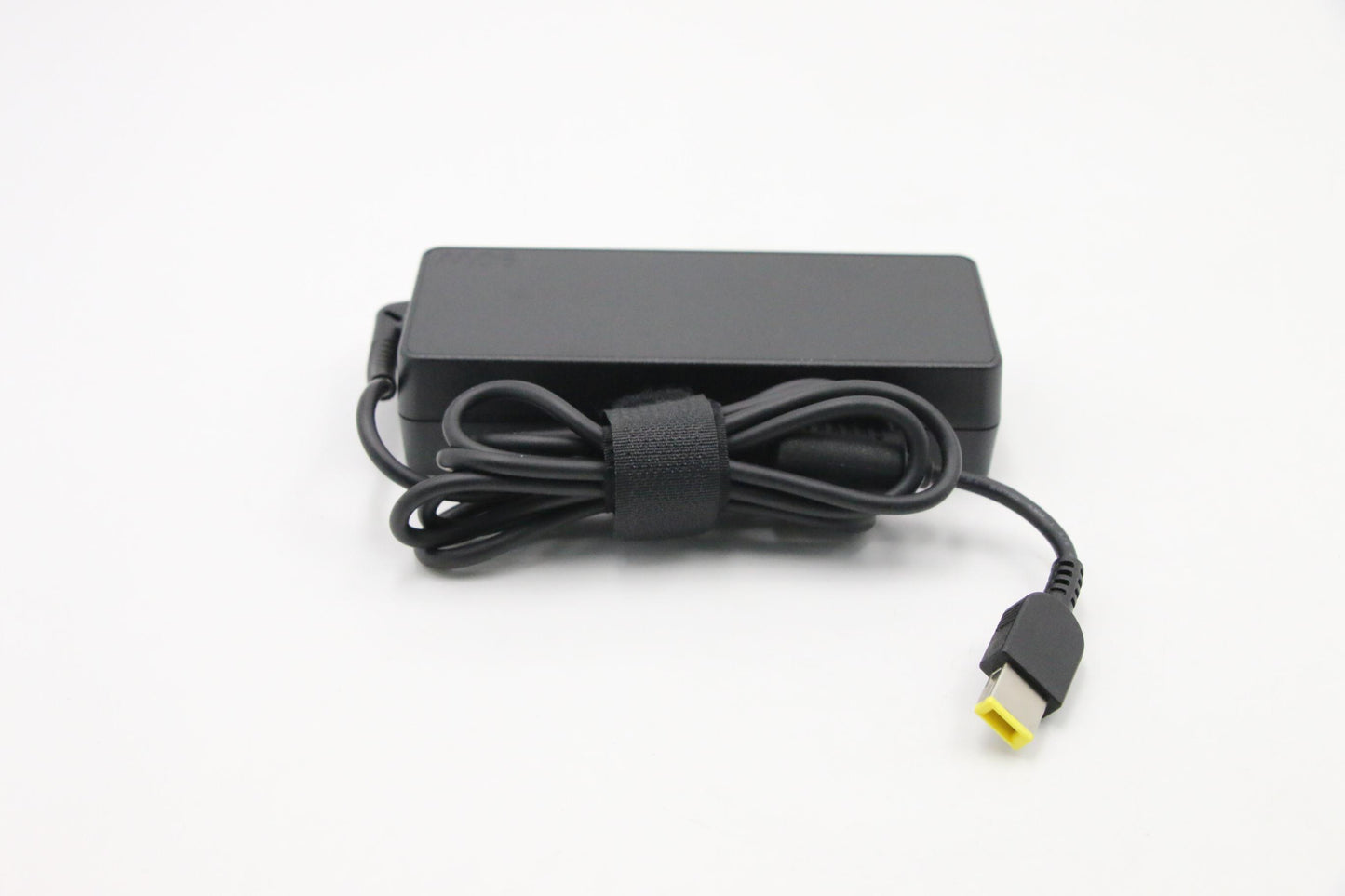 Lenovo 90W AC Adapter, 3-Pin - 45N0249