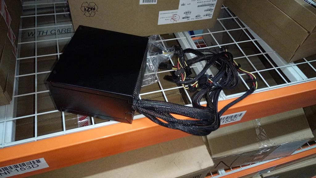 Lenovo 450W Internal Power Supply Unit, 100-240V AC Input - 54Y8930