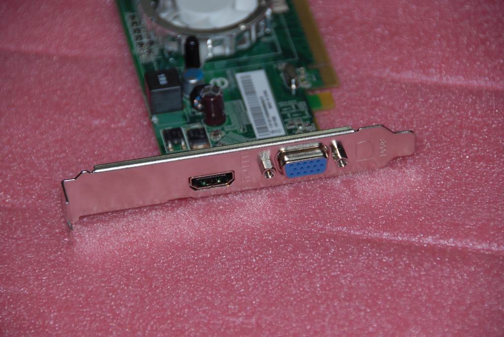 Lenovo Vga Bitland@Hd5450@512M/A/Db/H - 11011930