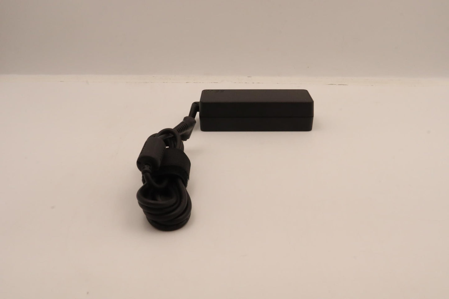 Lenovo AC Adapter, Round, 65W, 3P, Black - 5A11H02891