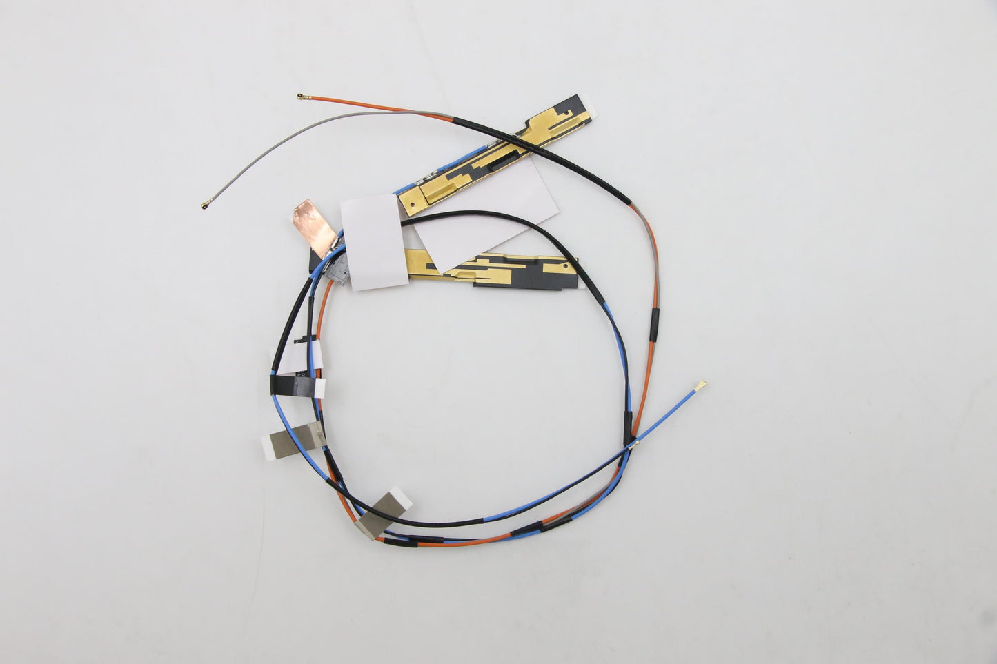 Lenovo Antenna Kit for WWAN and WLAN, Compatible - 5A30Z88150