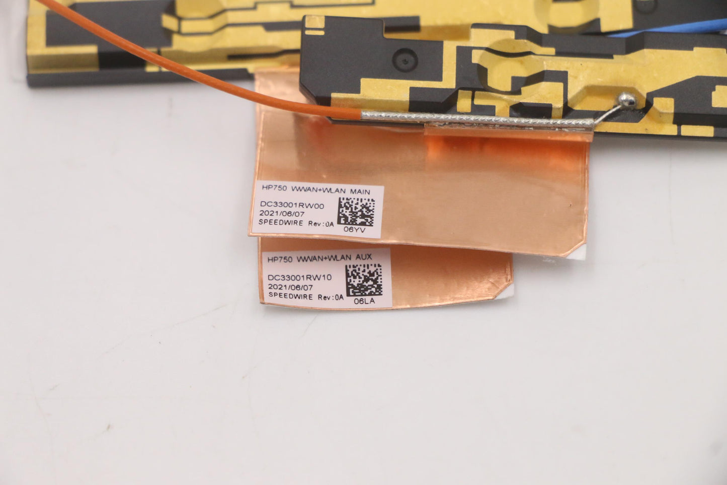 Lenovo WWAN and WLAN Antenna Accessory Kit - 5A30Z88177