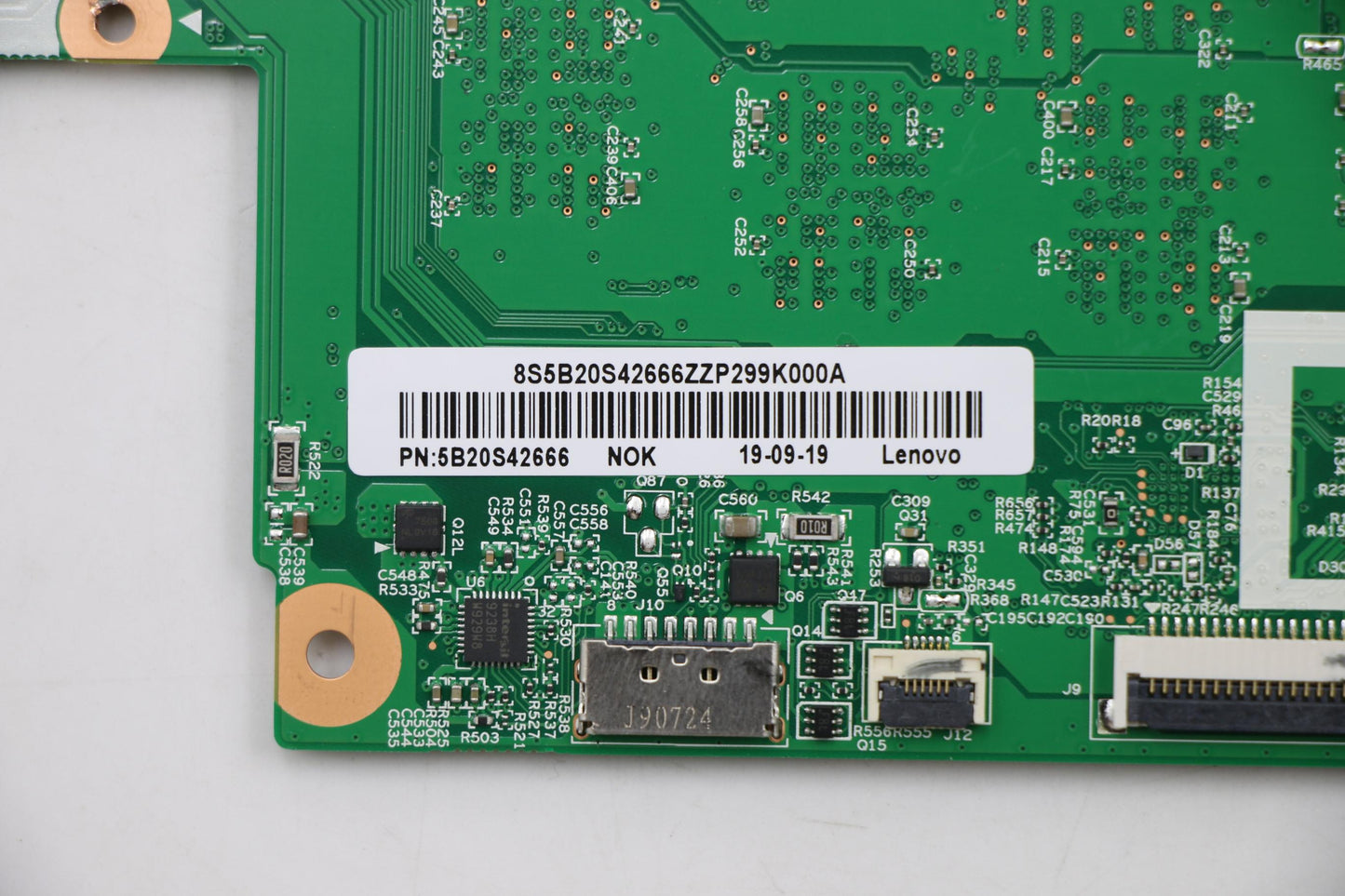 Lenovo Mb Nok N4000_Uma_32G_4G - 5B20S42666
