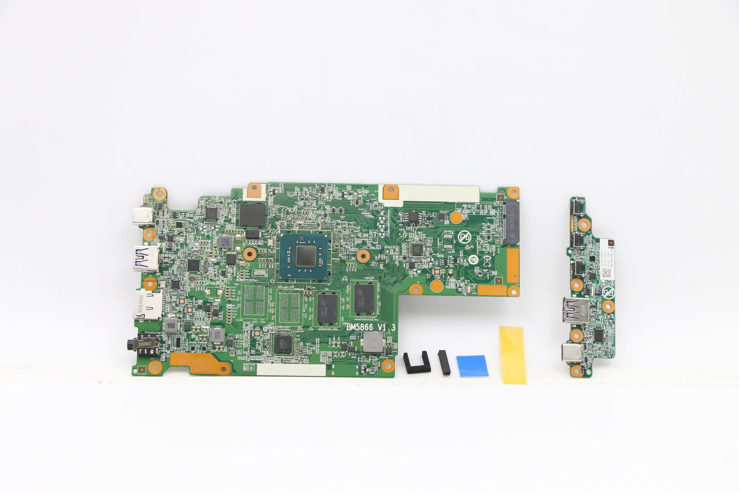 Lenovo Motherboard, N N4020, UMA, 4GB RAM, 32GB SPT5M N+N - 5B21C74706