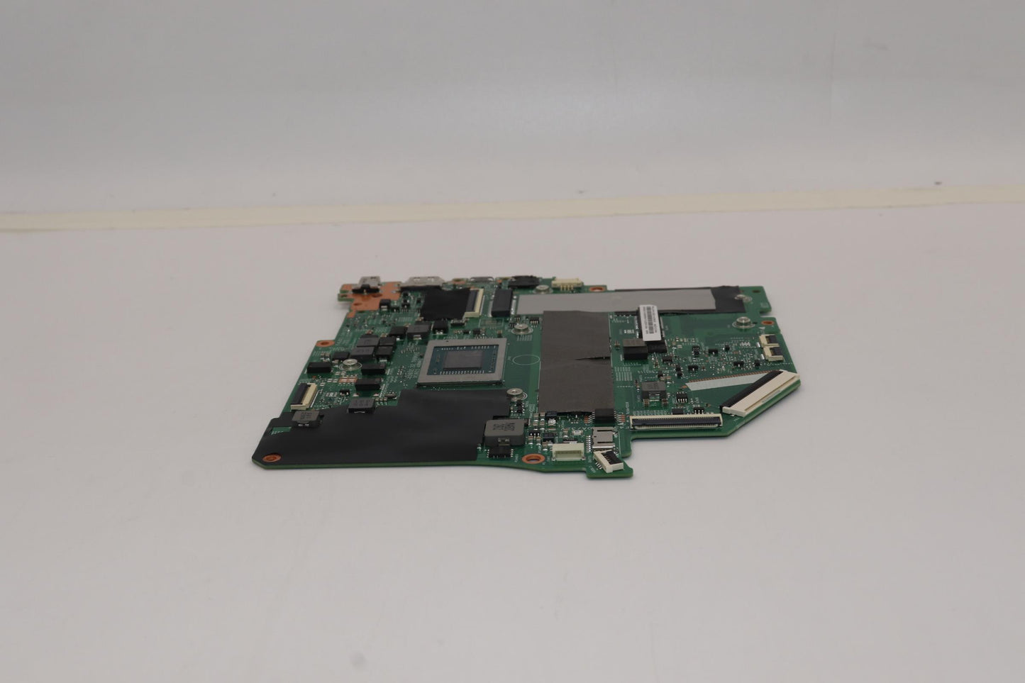 Lenovo Motherboard W82RA, R7-5700U, UMA Graphics, 8GB RAM - 5B21H23635