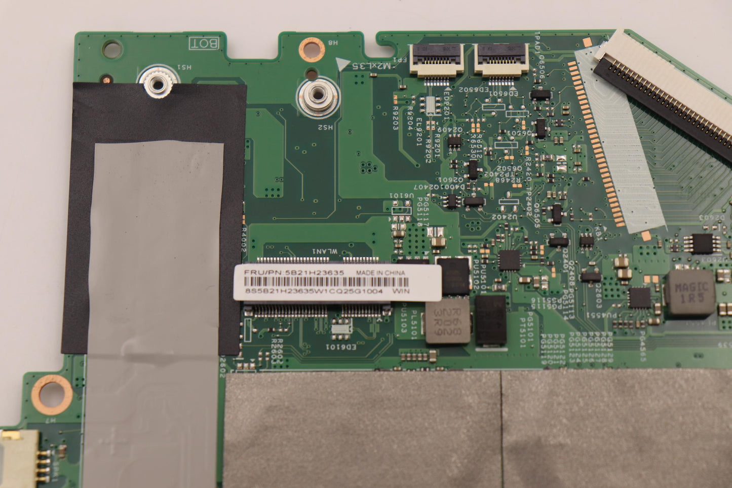 Lenovo Motherboard W82RA, R7-5700U, UMA Graphics, 8GB RAM - 5B21H23635