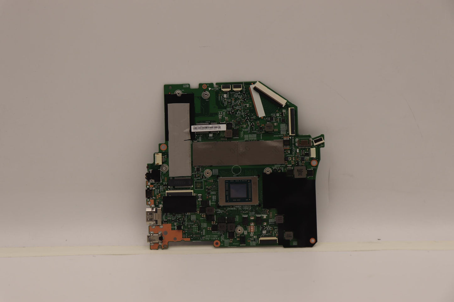 Lenovo BDPLANAR Motherboard, R7-5700U, UMA, 16GB - 5B21H23637