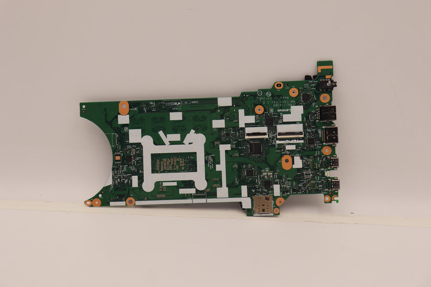 Lenovo Motherboard with i7-1270P, 32G, AX211, vPro for Windows - 5B21H65390