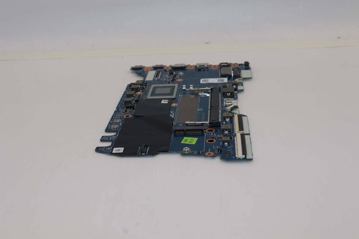 Lenovo Motherboard R7, UMA Graphics, 8GB RAM, Windows DPK - 5B21H70534