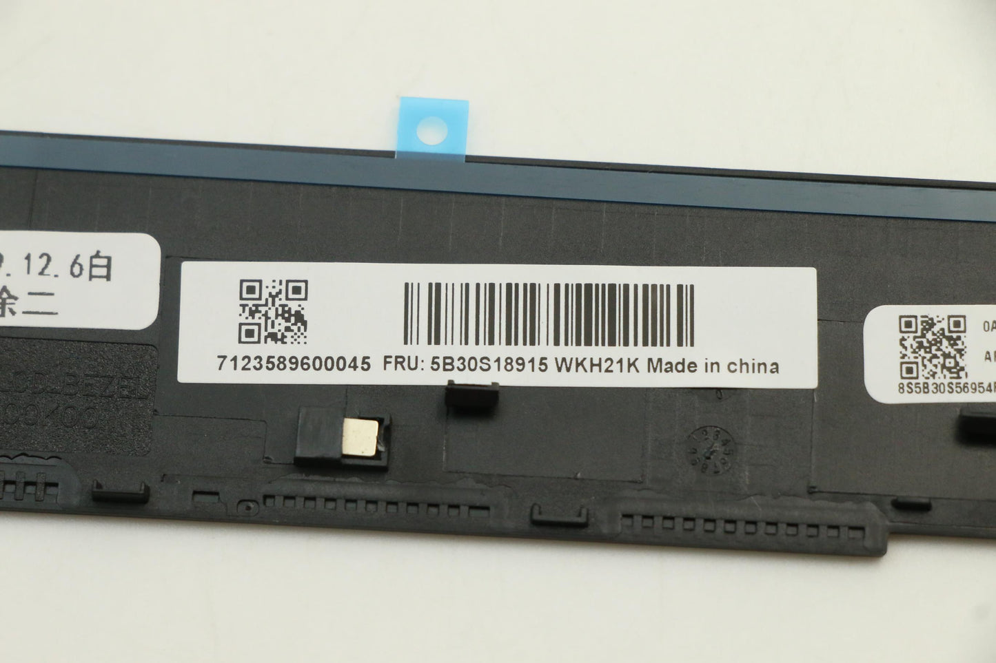 Lenovo LCD Bezel - 5B30S18915