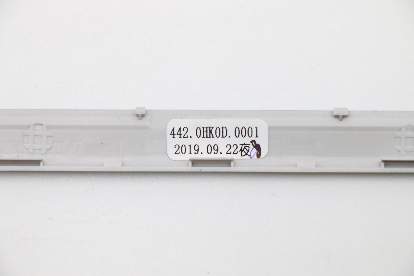 Lenovo Silver Bezel Strip Cover for L13 Yoga - 5B30S73465