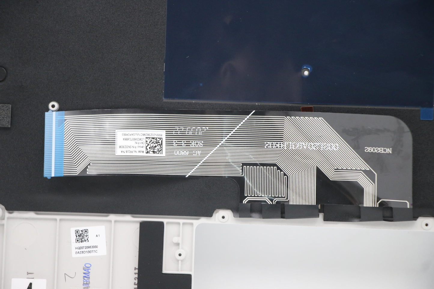 Lenovo Cover Upper Case Asm_Thai H 82 - 5CB1B08014