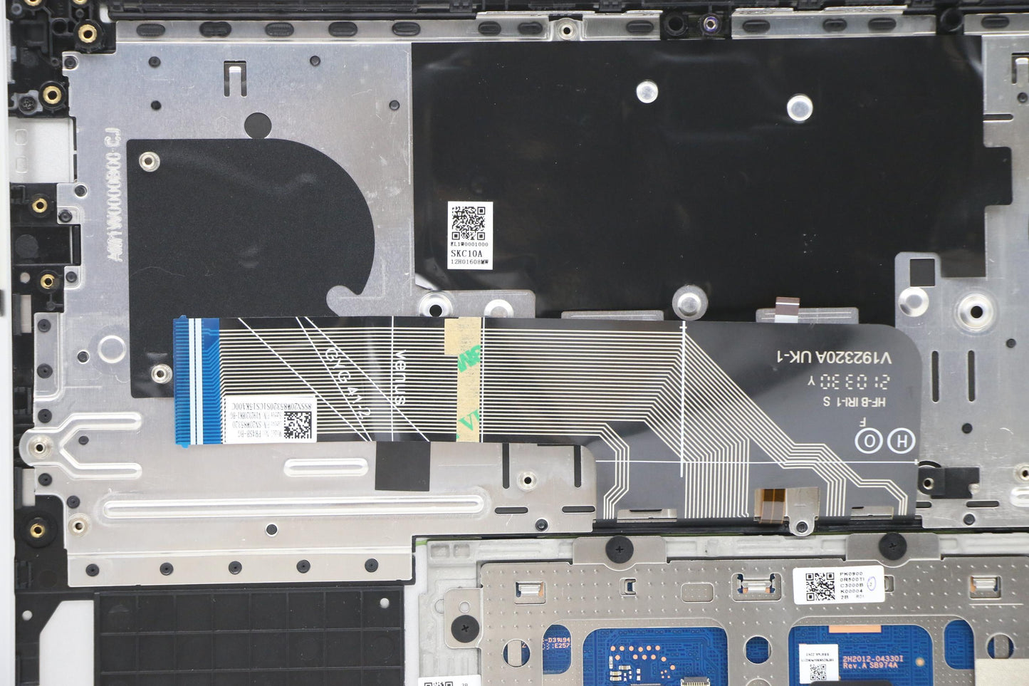 Lenovo Cover Upper Case Asm_Bul L82La - 5CB1B43501