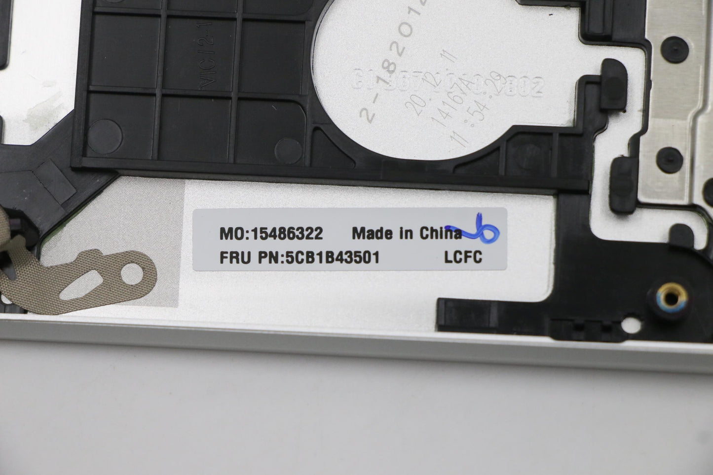 Lenovo Cover Upper Case Asm_Bul L82La - 5CB1B43501