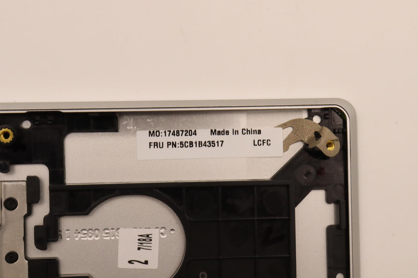 Lenovo Cover Upper Case Asm_La Spa L8 - 5CB1B43517