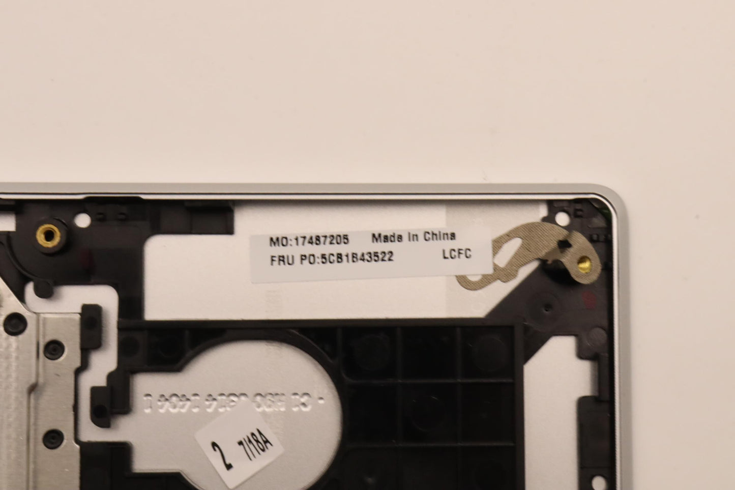 Lenovo Cover Upper Case Asm_Spa L82La - 5CB1B43522