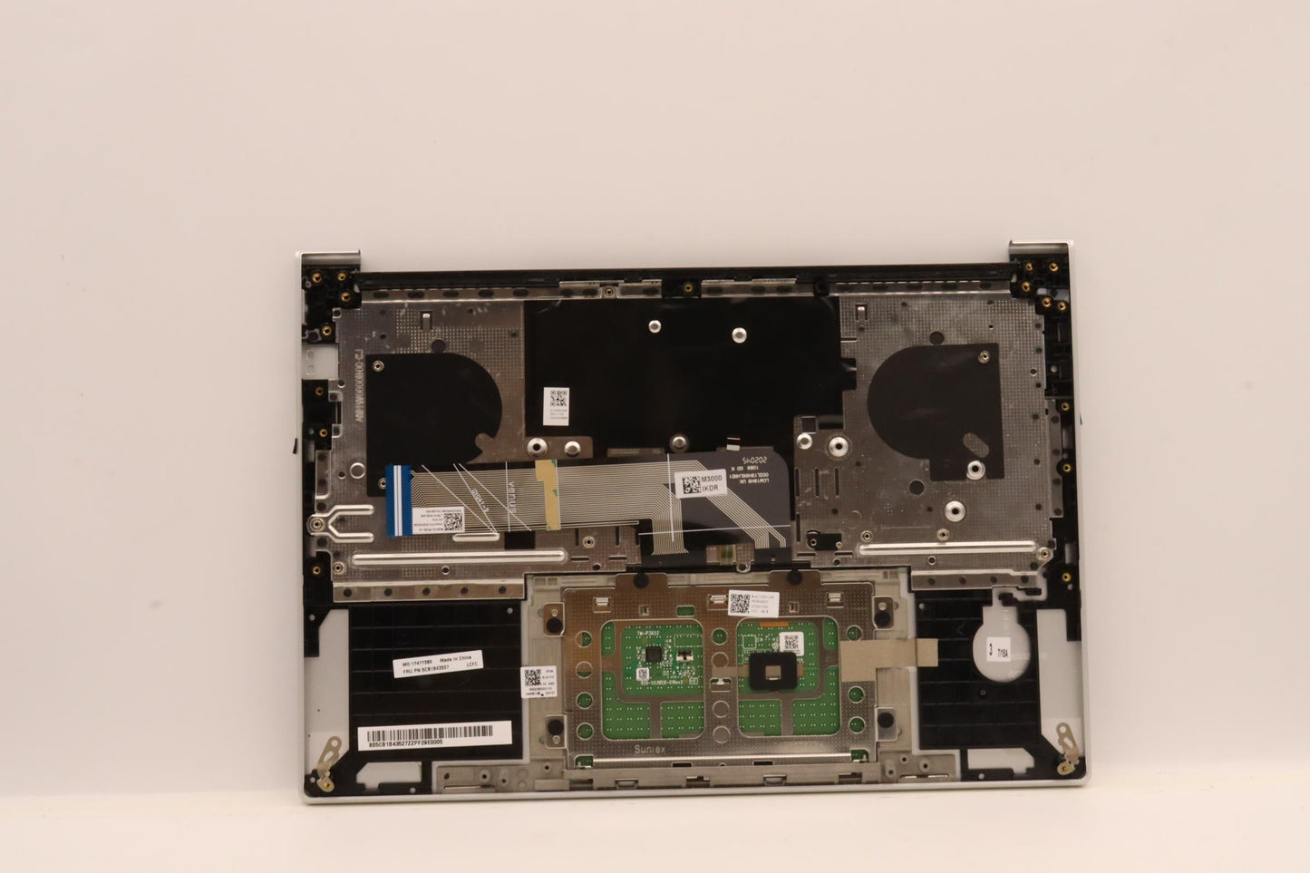 Lenovo Cover Upper Case Asm_Uke L82La - 5CB1B43527