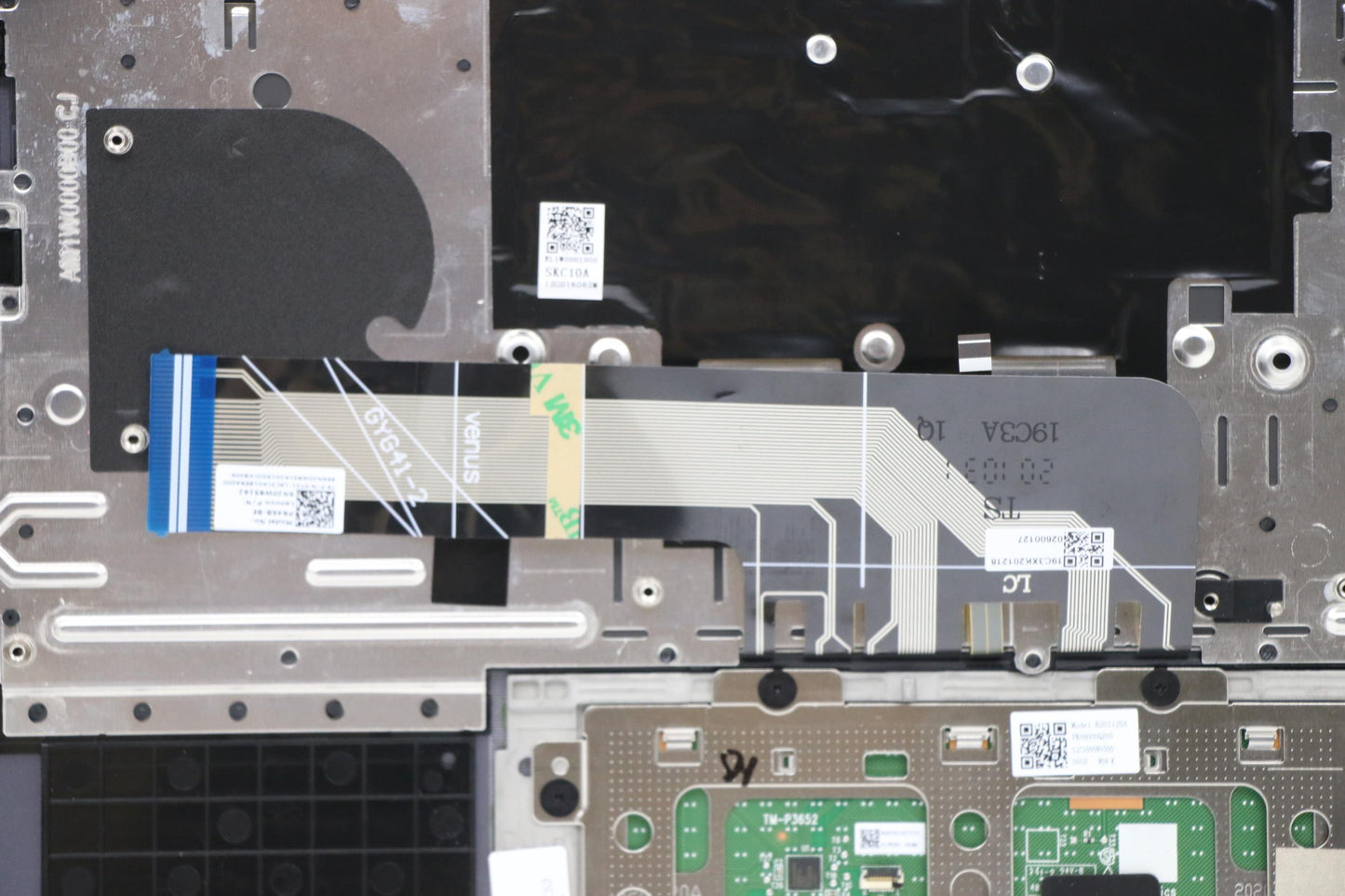 Lenovo Cover Upper Case Asm_Bel L82La - 5CB1B43530