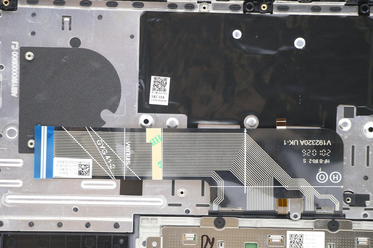 Lenovo Cover Upper Case Asm_Hun L82La - 5CB1B43543