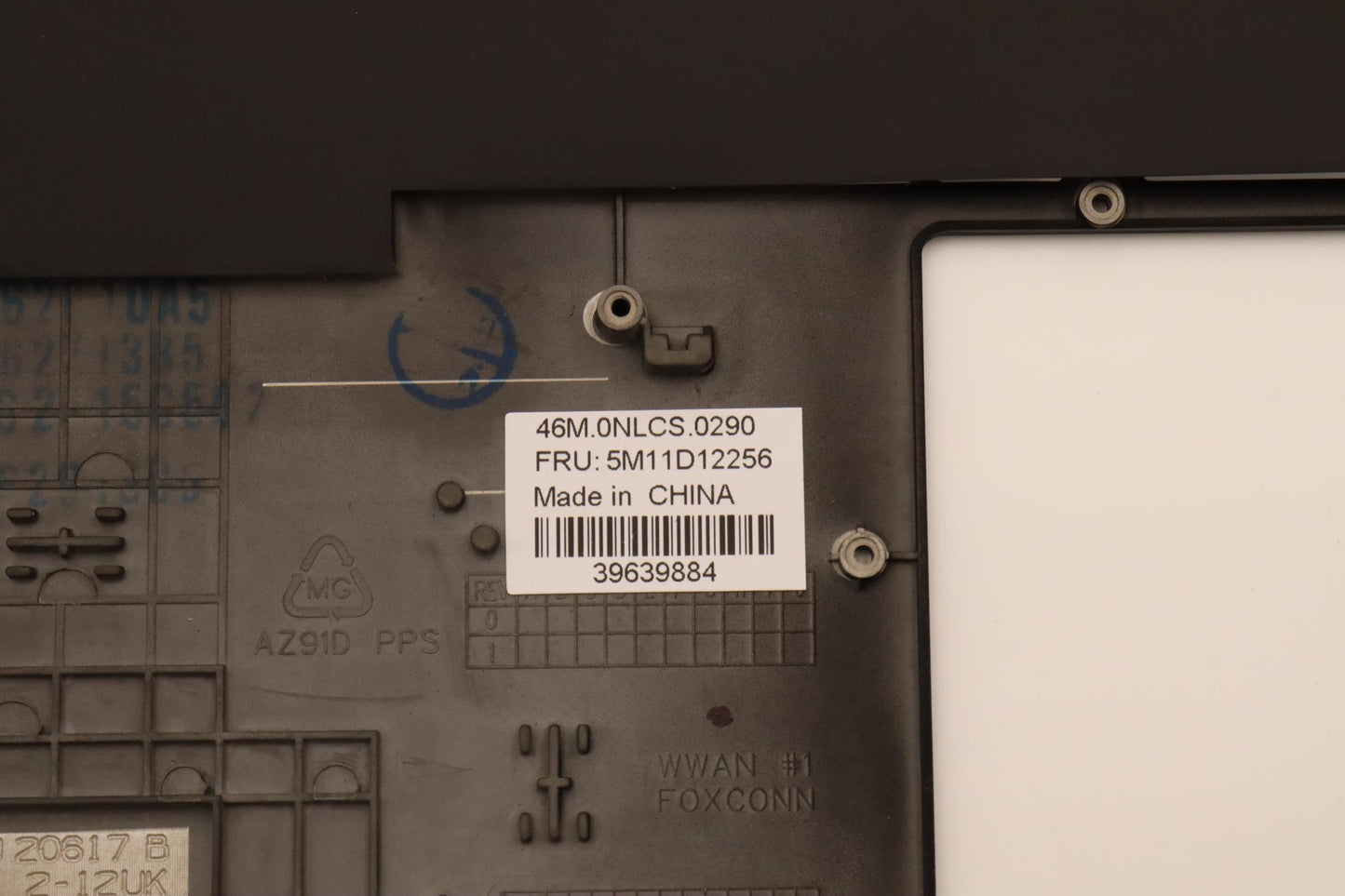 Lenovo UK Backlit Keyboard with Fingerprint Reader and WWAN C-Cover - 5M11D12256