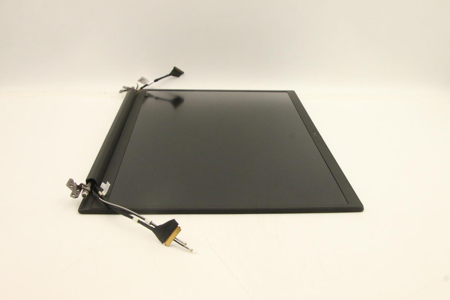 Lenovo LCD Module, 16", WQUXGA, Non-Touch, Anti-Glare, IPS, 600 nits, 100% CG, with Color Calibration - 5M11D12275