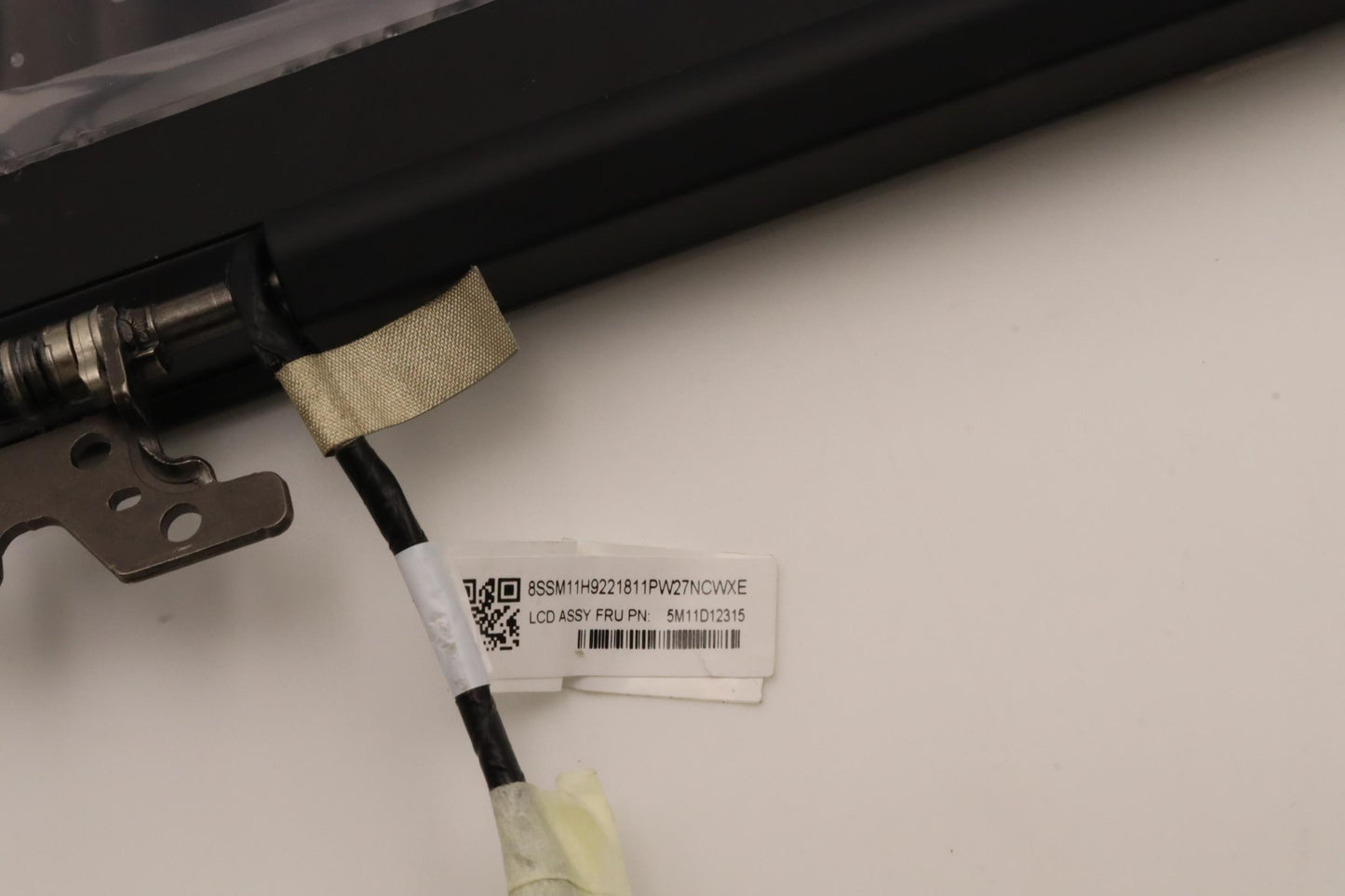 Lenovo LCD Module, 16", WUXGA, Non-Touch, Anti-Glare, IPS, 300nit, Color Calibration, with FHD RGB+IR Camera - 5M11D12315