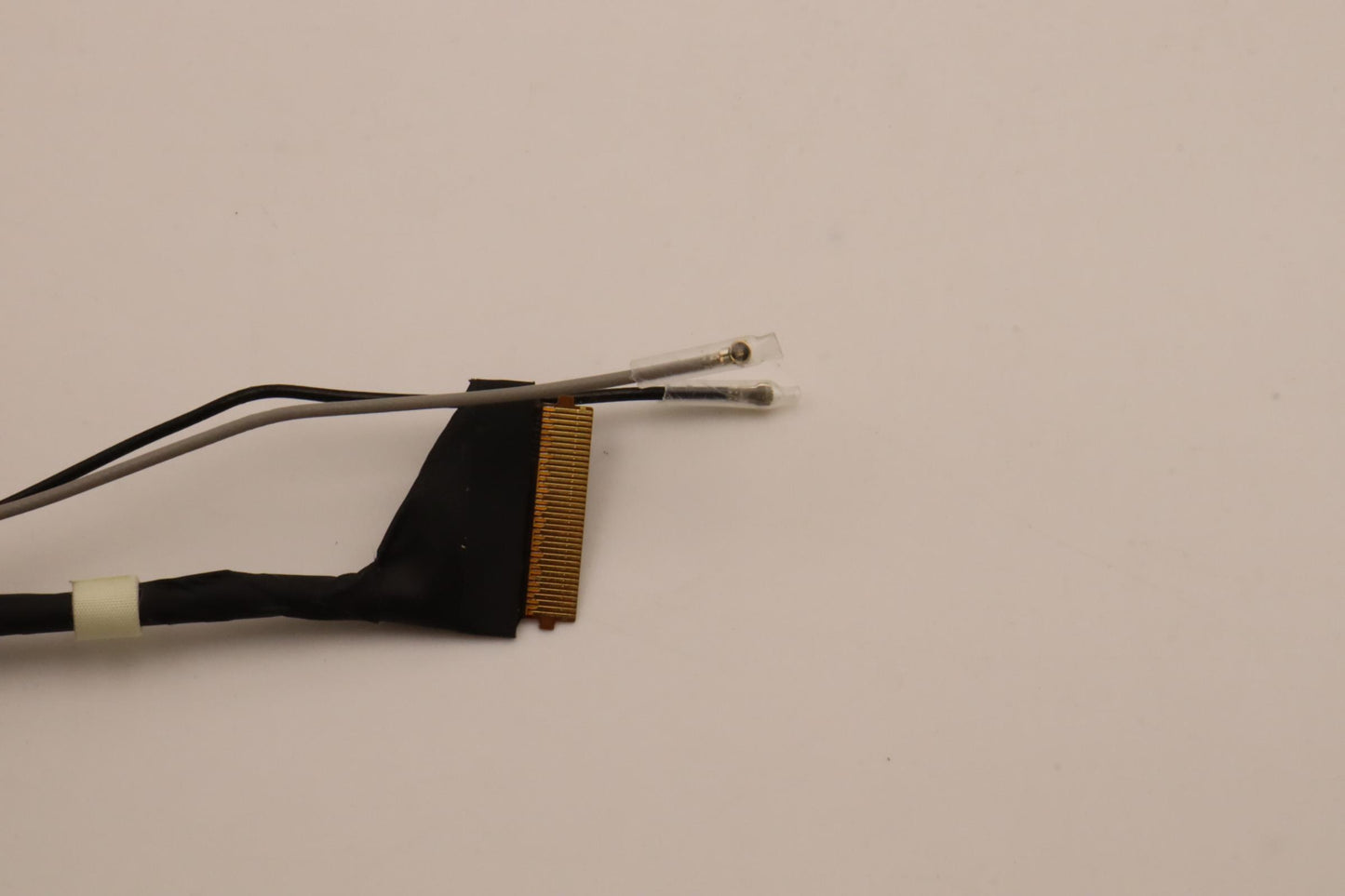 Lenovo LCD Module, 16", WQUXGA, Touch, Anti-Reflection, Anti-Smudge, IPS, 600nit, Color Calibration, with FHD Hybrid RGB+IR Camera @ - 5M11D12321