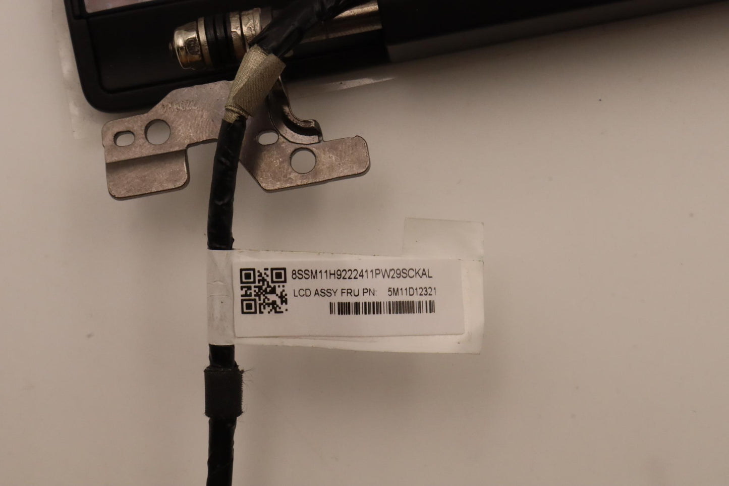 Lenovo LCD Module, 16", WQUXGA, Touch, Anti-Reflection, Anti-Smudge, IPS, 600nit, Color Calibration, with FHD Hybrid RGB+IR Camera @ - 5M11D12321