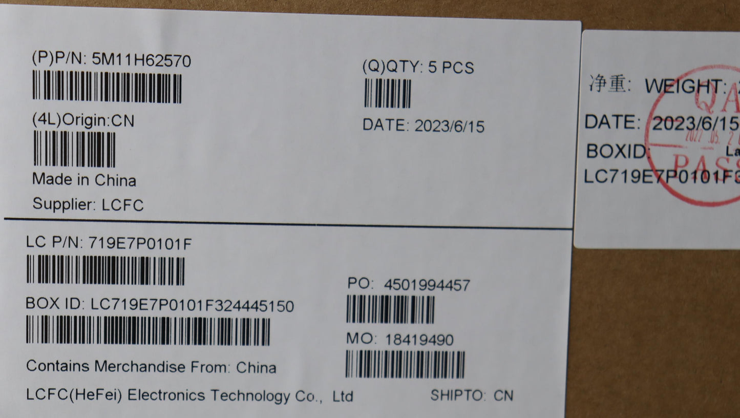 Lenovo C-Cover with Keyboard, Canadian French, Black, Backlit, Fingerprint - 5M11H62570