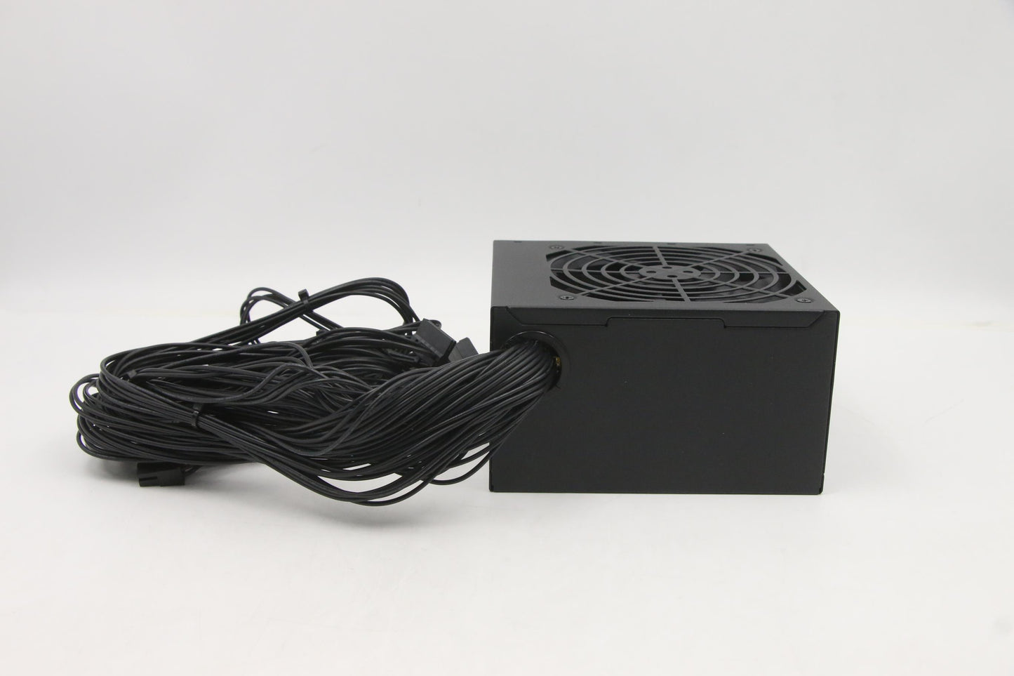 Lenovo - PWR_SUPPLY 100-240Vac, 650W 90% PSU - 5P50V03177