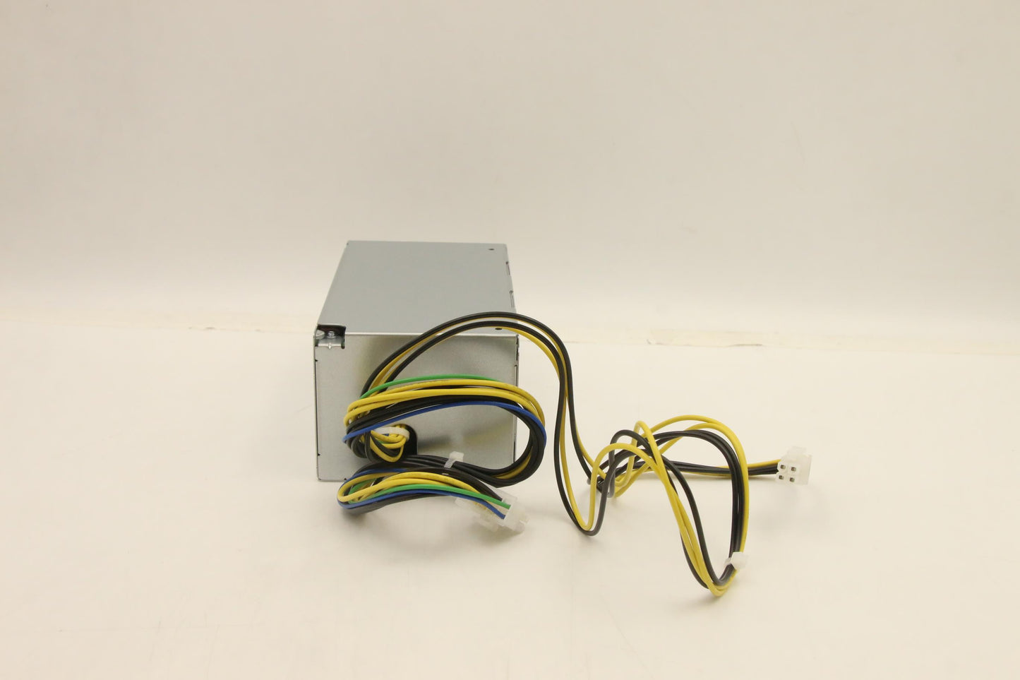 Lenovo - 100-240Vac, TFX260W, 85% - 5P51D77076