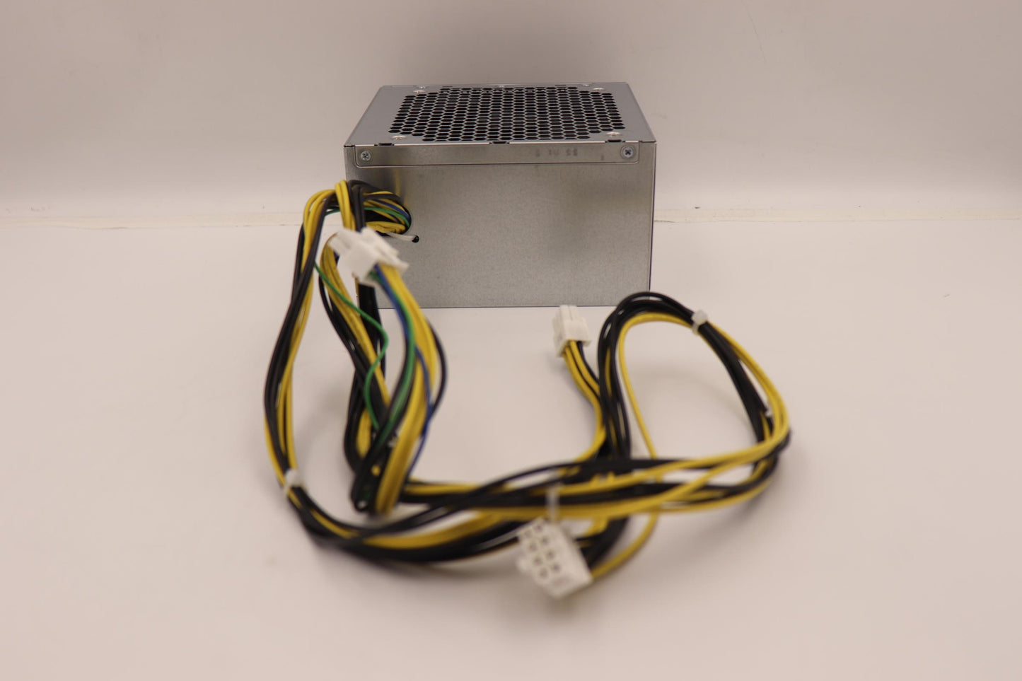 Lenovo Desktop Power Supply Unit 750W AC - 5P51D77106